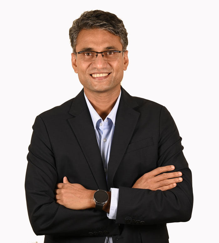 dr-arun-nayak-invisalign-specialist